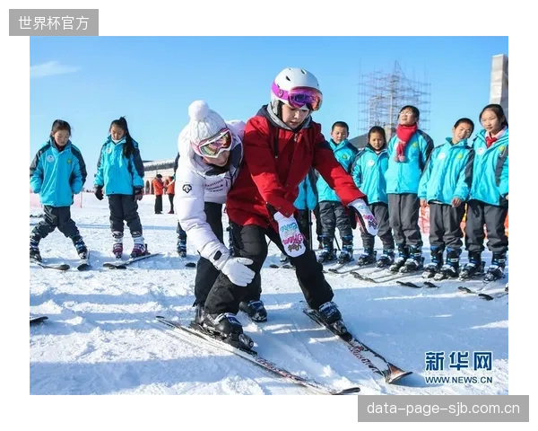 لوبيتي吉为球队减压,强调卡塔尔队应享受比赛,以挑战者姿态力拼小组赛的每一个对手。 لوبيتي吉为球队减压,强调卡塔尔队应享受比赛,以挑战者姿态力拼小组赛的每一个对手。
